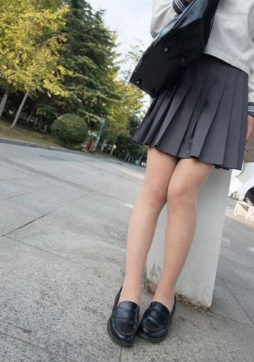 伊思人在线_720迅雷电影在线